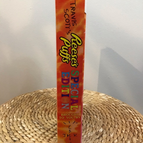 Travis Scott Reese’s Puffs - Picture 3 of 3